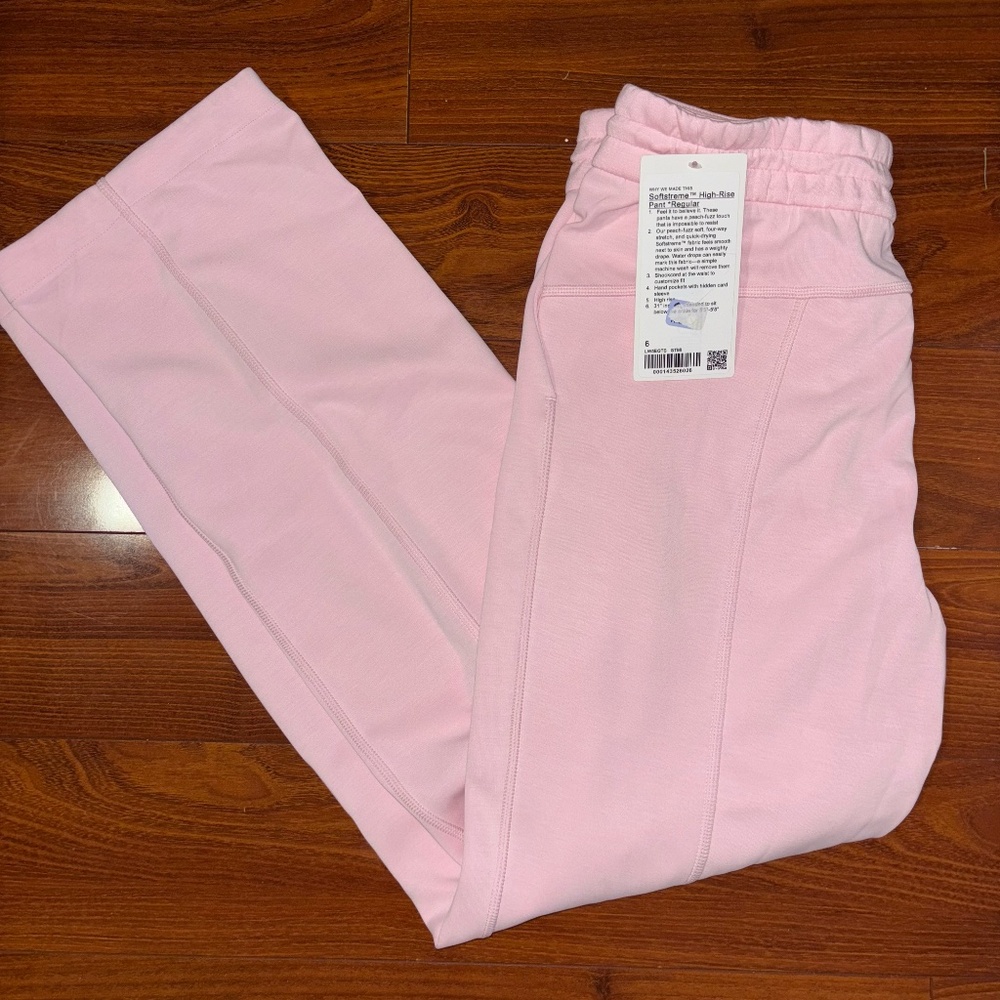 lululemon Softstreme High-Rise Pant Regular Strawberry Milkshake Size 6 NWT